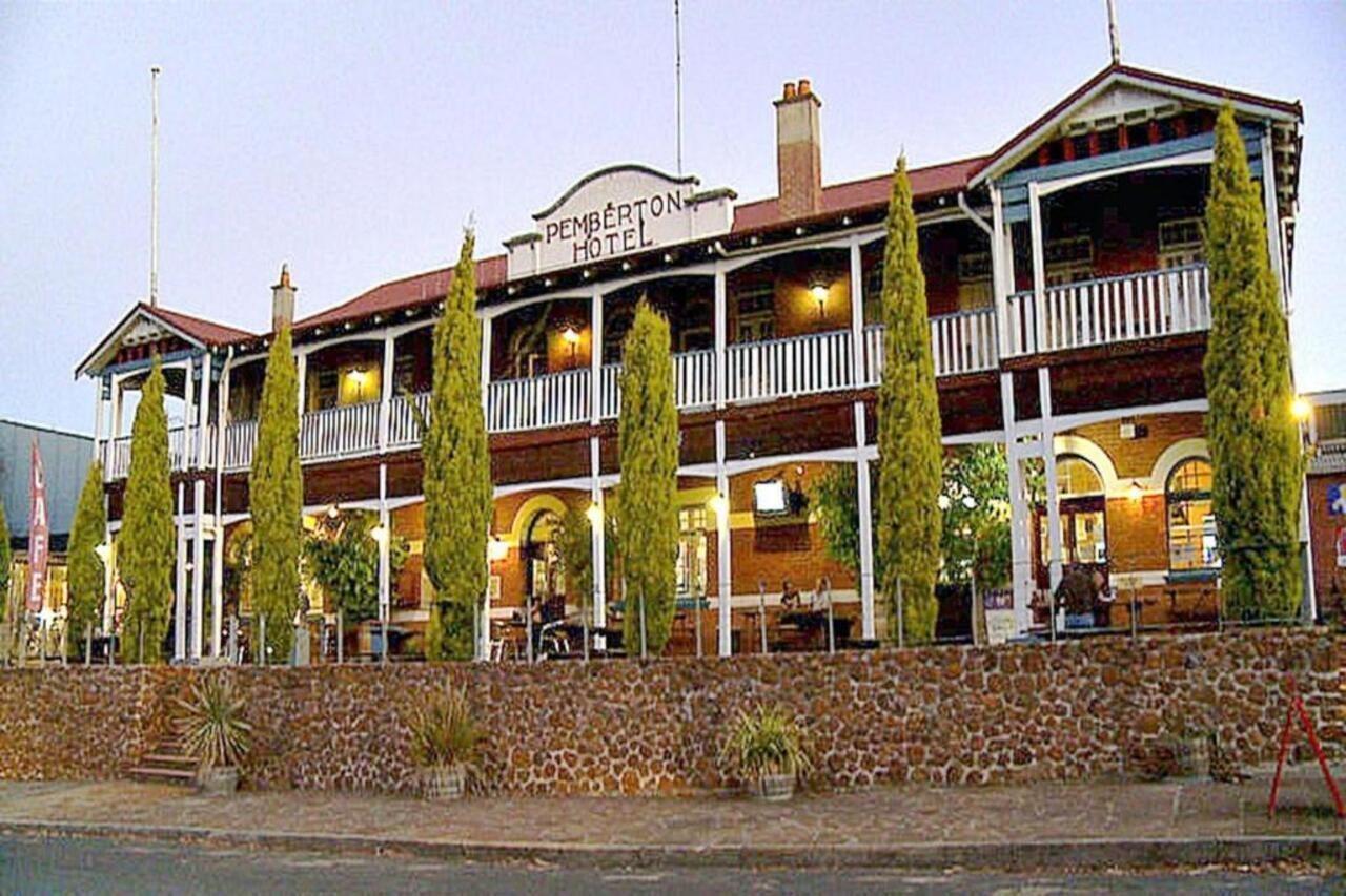 The Pemberton Hotel Екстериор снимка